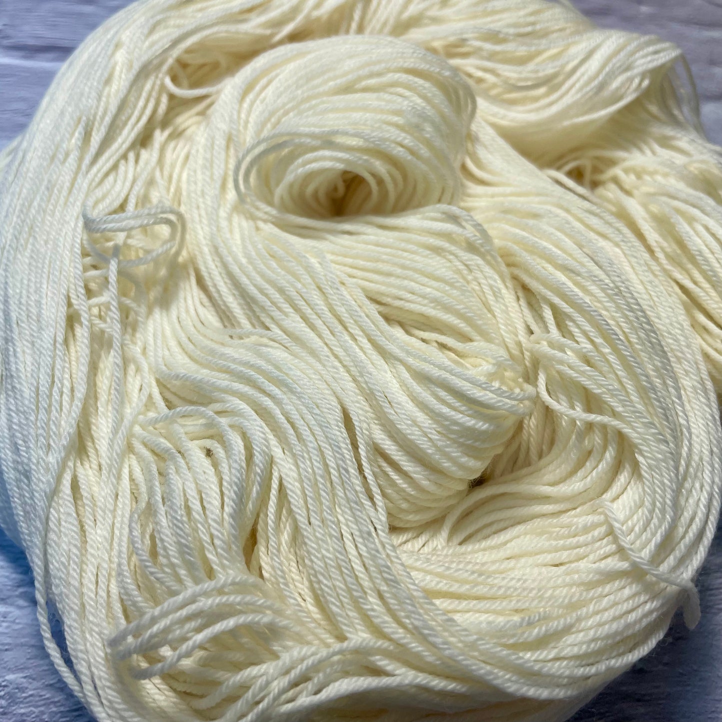 Naked - Undyed - 100g Superwash Sock